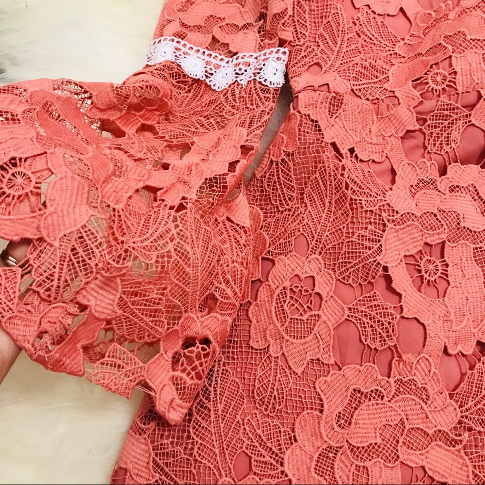 Alexia Admor Ruffled Long Sleeve Lace Dress - Picture 5 of 8